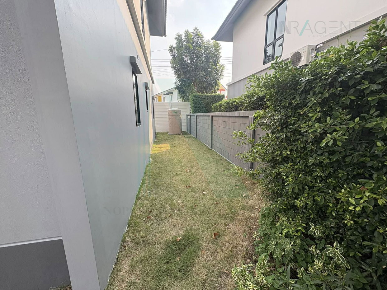 รูป ขายบ้านเดี่ยว โครงการ บริทาเนีย วงแหวน-เทพารักษ์ 2 ชั้น 4 ห้องนอน 4 ห้องน้ำ - รูปที่ 3/8