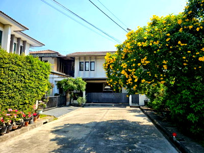 Houses for sale Big C Foodplace Sukhaphiban 5 : Urgent sale! Corner house, Habitia Watcharapol, 86.5 sq.wah, 270 sqm, 3 bedrooms, 4 bathrooms.