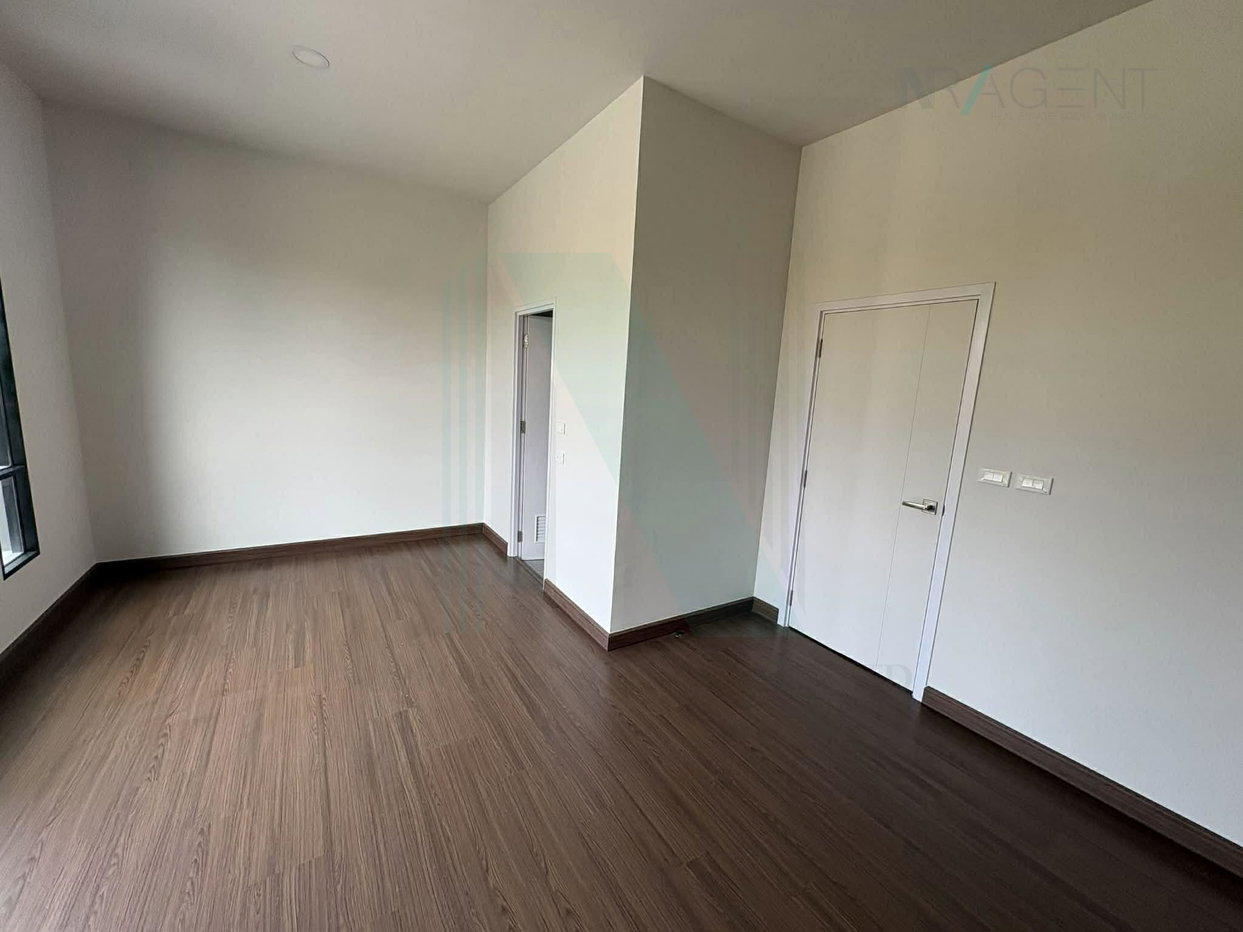 รูป ขายบ้านเดี่ยว โครงการ บริทาเนีย วงแหวน-เทพารักษ์ 2 ชั้น 4 ห้องนอน 4 ห้องน้ำ - รูปที่ 8/8