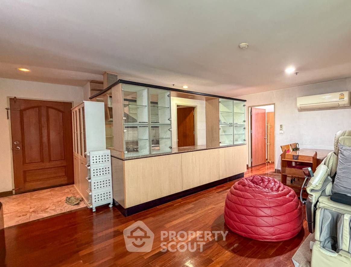 รูป คอนโด 2 ห้องนอน ชั้นสูง 18 81 ตร.ม. ขายที่ Asoke Place ใกล้ MRT สุขุมวิท 300 ม. (ID 2610847) - รูปที่ 1/5
