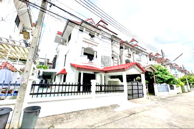 บ้านแฝดให้เช่า : ให้เช่าบ้าน @Home Avenue ซ.ประวิทย์และเพื่อน16 ถ.สุขุมวิท