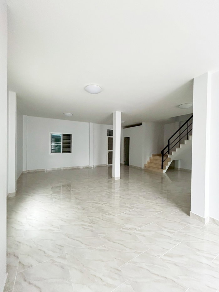 รูป ขาย บ้านแฝดใหม่ใหญ่สไตส์บ้านเดี่ยว 2 ชั้น 4 ห้องนอน 3 ห้องน้ำ ใกล้รถไฟฟ้าสีชมพู สถานีแจ้งวัฒนะ14 - รูปที่ 10/26