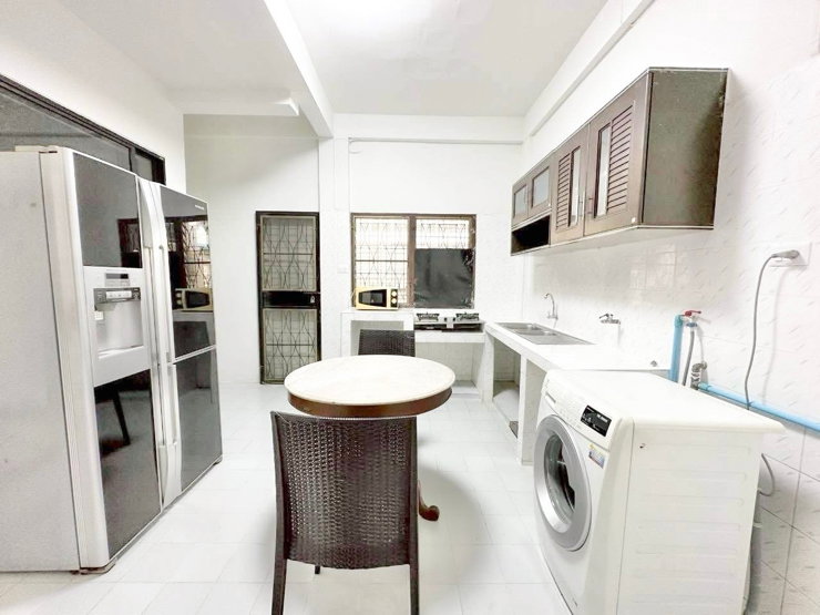 รูป ให้เช่าบ้าน @Home Avenue ซ.ประวิทย์และเพื่อน16 ถ.สุขุมวิท - รูปที่ 3/10