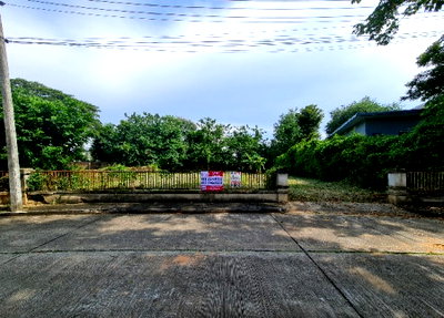 Land for sale Chiang Mai : Land for sale, Lake view Park Village, Soi 26, 127 sqw,