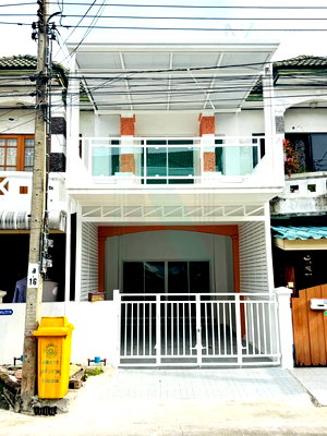ขายทาวน์โฮม : 📌 ขายทาวน์เฮาส์ โครงการ นิวเวิลด์วิลล์ 2 ชั้น 3 ห้องนอน 2 ห้องน้ำ