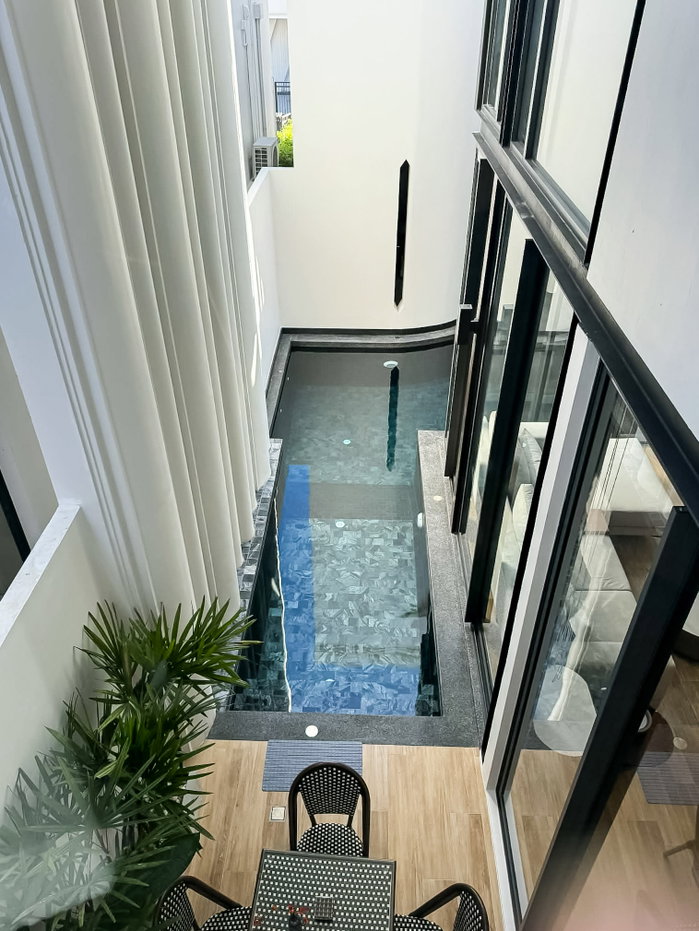 รูป Luxury Pool Villa for Rent in Pratumnak, Jomtien - รูปที่ 3/16