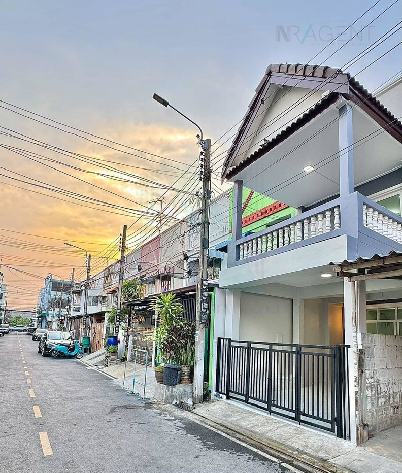 รูป 📌 ขายทาวน์เฮาส์ โครงการ พรไพศาล 2 ชั้น 2 ห้องนอน 2 ห้องน้ำ - รูปที่ 1/8