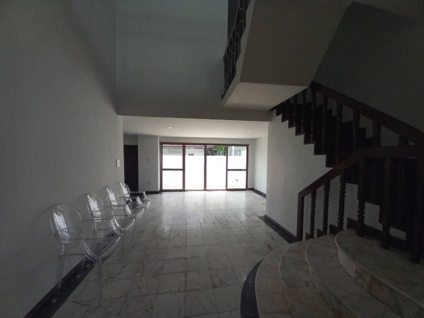 รูป 🏡 ปล่อยเช่าทาวน์โฮม 4 ชั้น ใจกลางทองหล่อ Leo Classic Place ทองหล่อ 49 3 ห้องนอน 4 ห้องน้ำ ใกล้ตัวเมือง - รูปที่ 8/20