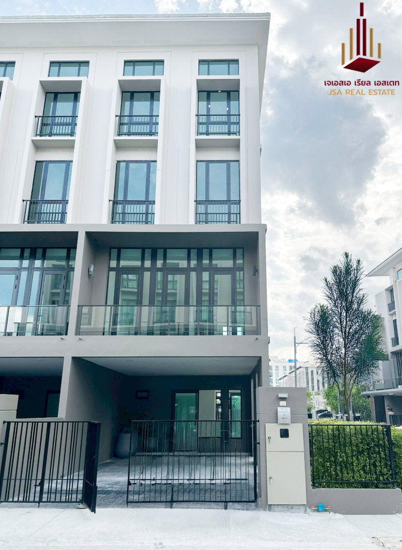 Townhouses for rent : ✨ For Rent : PATIO Ratchayothin ✨ 💰 Only 100,000 thb/month