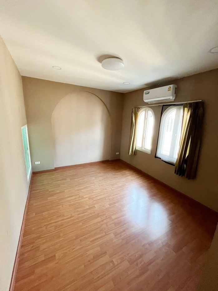 รูป 🏡 ให้เช่าบ้านทาวน์เฮ้าส์ 3 ชั้น ทำเลทอง รังสิตหมู่บ้านภุมริน รังสิต 2 ห้องนอน 2 ห้องน้ำ ใกล้เซียร์รังสิต เพียง 300 เมตร! #จดบริษัทได้ - รูปที่ 14/16