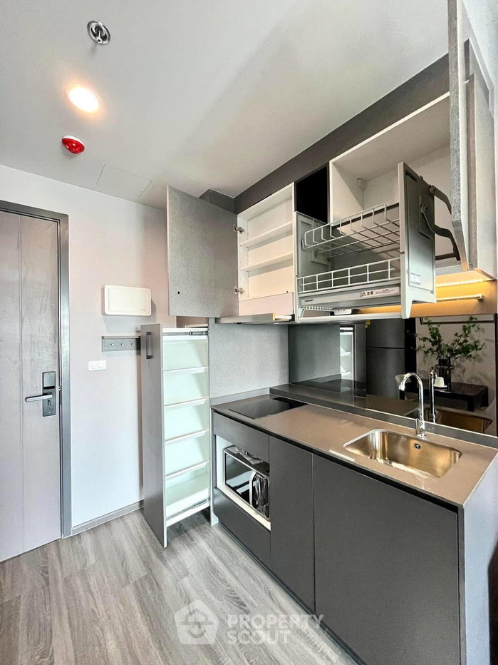 picture 24th-Floor 1-BR At Ideo Chula Samyan Near MRT Sam Yan (ID 2069995) - 5/10