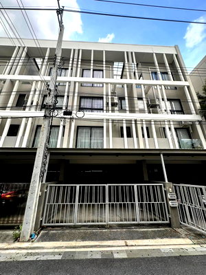ทาวน์โฮมให้เช่า : #A124435 ✅ 10/2/69  ให้เช่าทาวน์โฮม Y Residence Sukhumvit 113📲📢สอบถาม ld line @condoboy