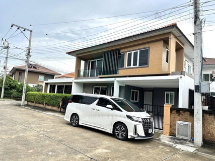ขายบ้านเดี่ยว โครงการ โกลเด้น วิลเลจ อ่อนนุช - พัฒนาการ 2 ชั้น 4 ห้องนอน 4 ห้องน้ำ
