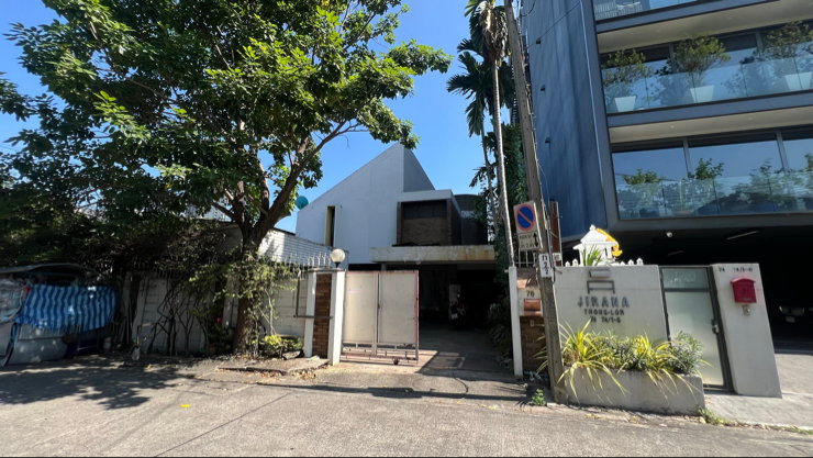 picture Land for sale in Thonglor 25, near Saeng Ngoen intersection, with an old house.0863377287 - 3/3