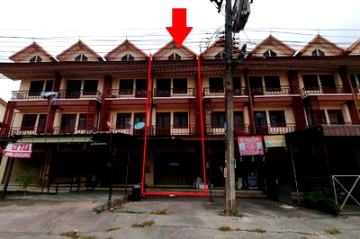 Shophouses for sale Ck Plaza : FOR SALE  COMMERCIAL BUILDING PROPERTY  2970000 BAHT.