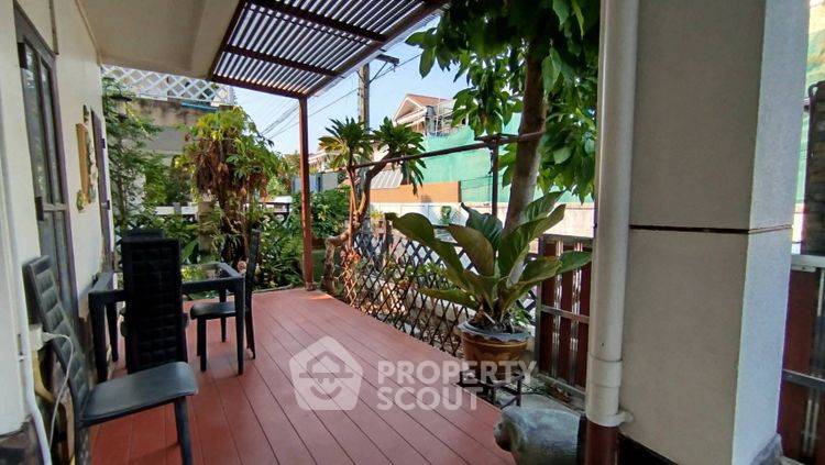 picture Pet-Friendly 3-BR House For Sale, Janbua Suai Village, Saen Saep (ID 2636943) - 7/11