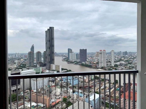 คอนโด 2 ห้องนอน Rhythm Sathorn ใกล้ BTS สะพานตากสิน 300 ม. 📍 (ID 2636400)