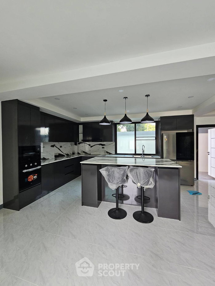 รูป วิลล่า 4 ห้องนอน ให้เช่า Luxury New Build โซนพัทยาตะวันออก (หนองปรือ) (ID 2635093) - รูปที่ 5/18