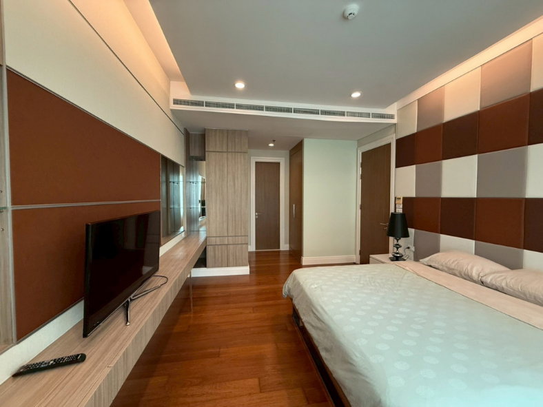 รูป ให้ เช่าคอนโด ไบร์ท สุขุมวิท 24 ( Bright Sukhumvit 24 )  ขนาดใหญ่ 73 ตร.ม. 1 ห้องนอน 1 ห้องน้ำ ใกล้ BTS พร้อมพงษ์ - รูปที่ 10/12