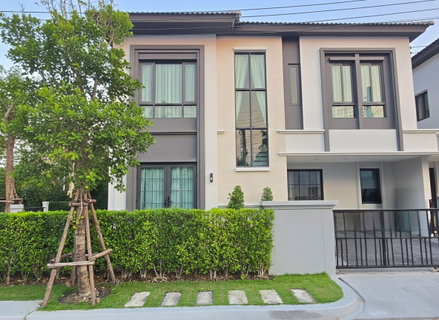 SK014/ For sale Grande Pleno Sukhumvit-Bangna, corner plot house, 4 bedrooms, with the largest garden in the project |