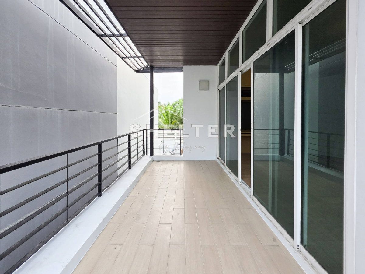 รูป บ้านเดี่ยว 3 ชั้น สไตล์โมเดิร์น สายไฟโครงการลงดิน ใกล้เดอะไนน์และ ABAC 🏠 - รูปที่ 12/23