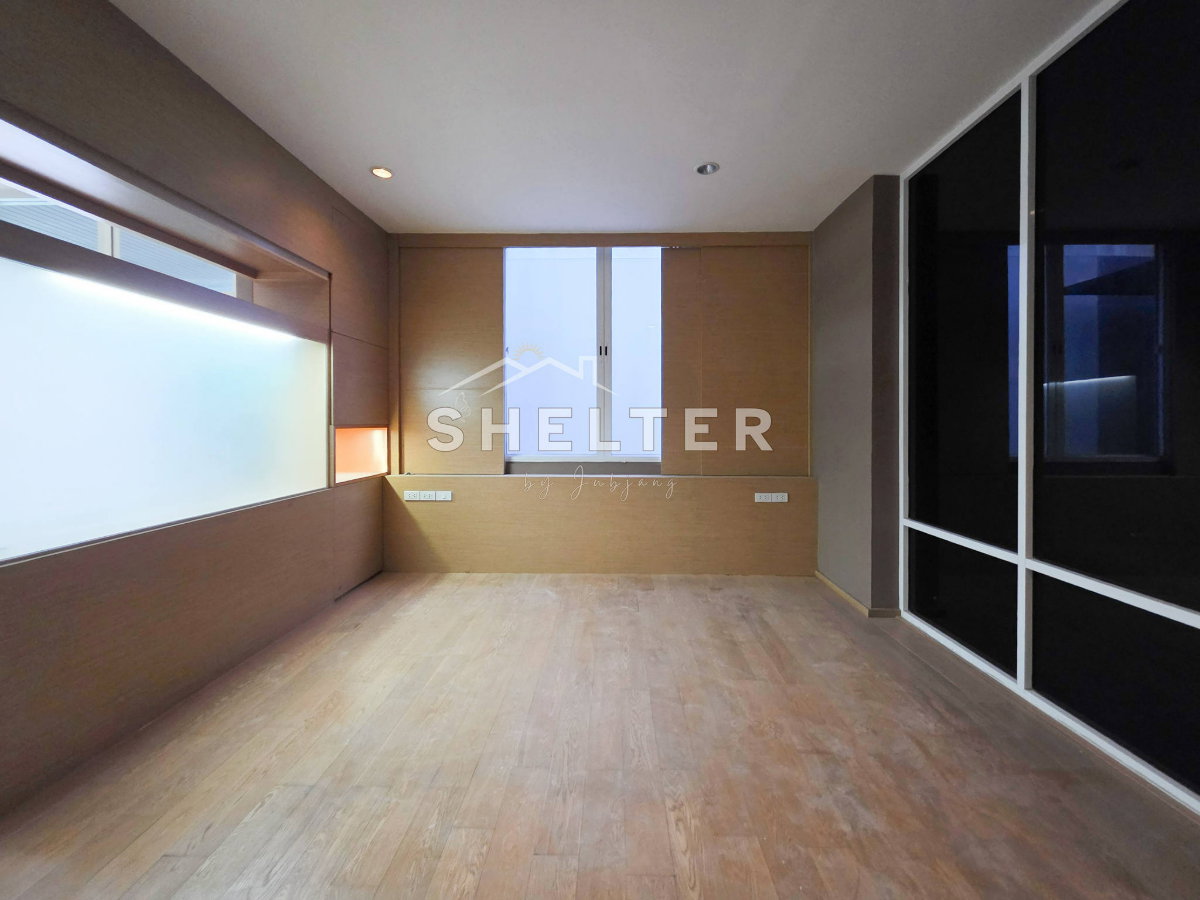 รูป บ้านเดี่ยว 3 ชั้น สไตล์โมเดิร์น สายไฟโครงการลงดิน ใกล้เดอะไนน์และ ABAC 🏠 - รูปที่ 8/23