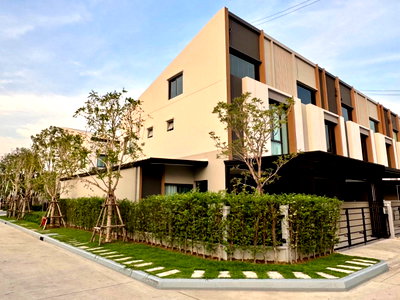 เช่าทาวน์โฮม เมกะ บางนา : ND0081   ให้เช่า Pleno สุขุมวิท–บางนา 4   2.5 ชั้น บ้านใหม่ สภาพสวยมาก