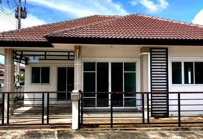 Houses for sale TFD Industrial Estate : FOR SALE  HOUSE PROPERTY  2530000 BAHT.