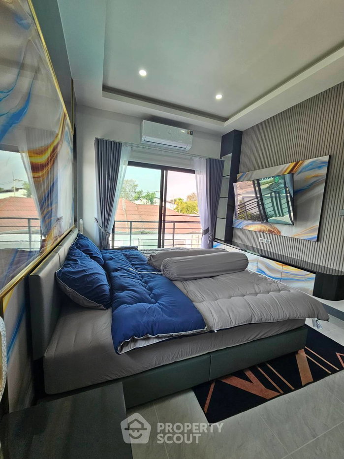 รูป วิลล่า 4 ห้องนอน ให้เช่า Luxury New Build โซนพัทยาตะวันออก (หนองปรือ) (ID 2635093) - รูปที่ 8/18