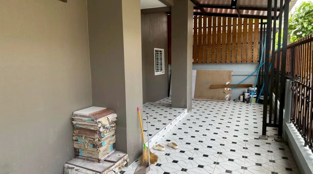 รูป ✅ราคาถูกที่สุดในโครงการ ฟรี!!ต่อเติมตกแต่งใหม่ทั้งหลัง 🏡📍ขายบ้านเดี่ยว หมู่บ้านเพ็ญศิริ ใกล้ถนนสุวินทวงศ์ - รูปที่ 2/19