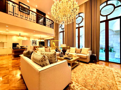 บ้านเดี่ยว เจ อเวนิว ทองหล่อ : Casa Ekkamai | Stunning 4 Bedroom Luxury Pool Villa For Sale - BR28325SH
