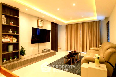 เช่าทาวน์โฮม เมกะ บางนา : ทาวน์โฮม 4 ห้องนอน ให้เช่า โครงการ Pleno Sukhumvit - Bangna 4 บางแก้ว (ID 2638968)