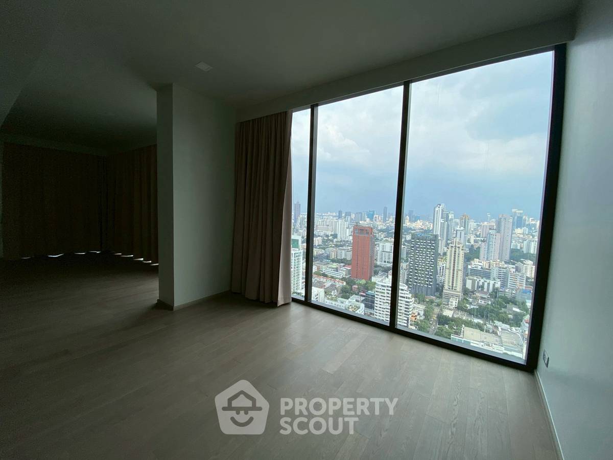รูป คอนโด 3 ห้องนอน พื้นที่ 137 ตร.ม. ชั้น 38 ในโครงการ Celes Asoke ใกล้ MRT สุขุมวิท 50 ม. (ID 2638904) - รูปที่ 2/10