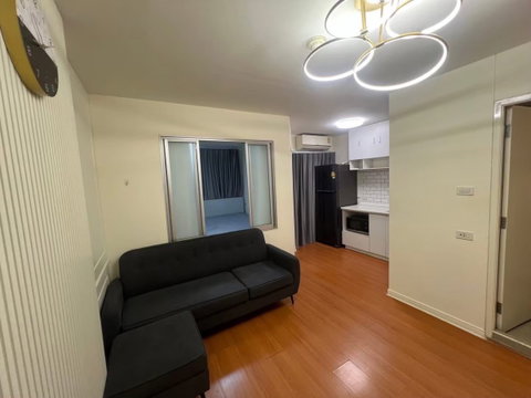 Lumpini condo town Bodindecha. -Ramkhamhaeng