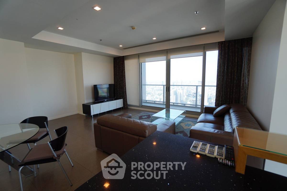 รูป คอนโดมิเนียมชั้นสูง 2 ห้องนอน 110 ตร.ม. ที่ The River Condominium ใกล้ BTS สะพานตากสิน 400 ม. (ID 514503) - รูปที่ 2/16