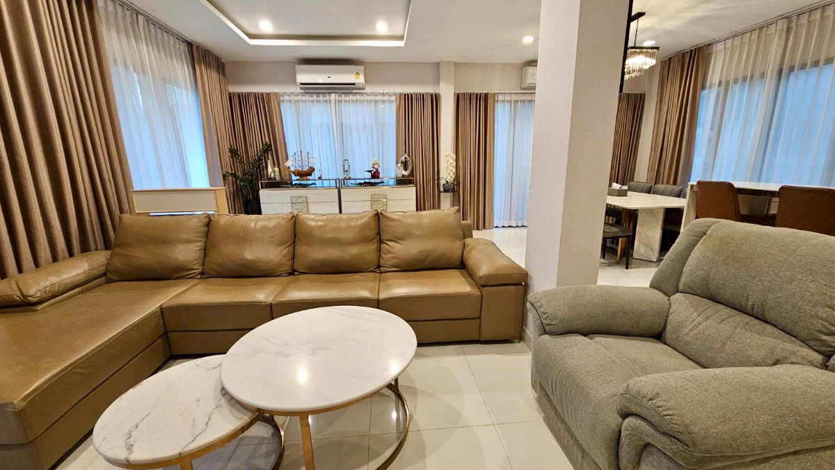 รูป ขายบ้านเดี่ยว 2 ชั้น Bangkok Boulevard พระราม 9 บ้านหรูสภาพเยี่ยม ตกแต่งคลาสสิก Built-in ครบ พร้อมเข้าอยู่ ทำเลศักยภาพกรุงเทพกรีฑาตัดใหม่ - รูปที่ 5/18