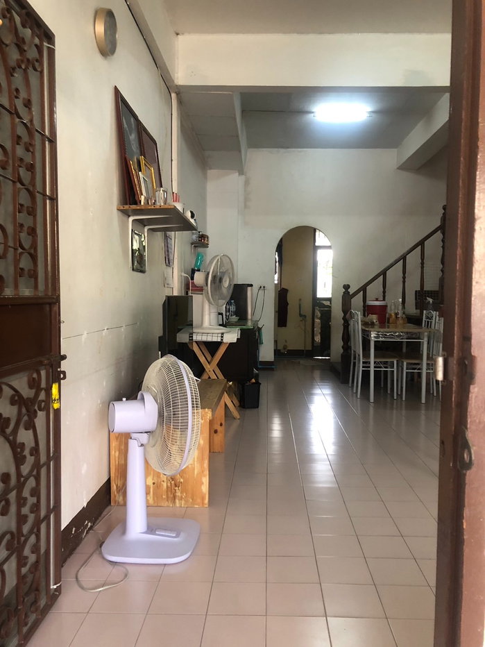 picture Townhouse for Sale in Moo Baan U Charoen (Phahonyothin 50)  Land size: 29 sq.wah (corner unit) 2 bedrooms, 2 bathrooms Good price – negotiable - 6/14