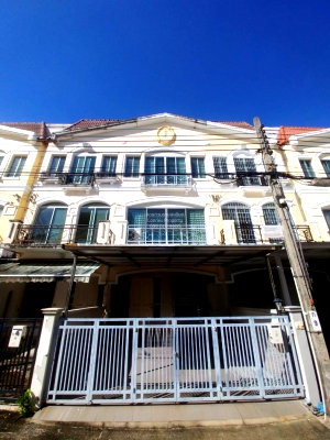 Townhouses for sale Bangkok : For Sale Townhouse/Townhome  , Baan Klang Muang The Royal Monaco Srinakarin-Pattanakarn , newly renovated , Suan Luang , Suan Luang , Bangkok , CX-143070 ✅ Live chat with us ADD LINE @connexproperty ✅