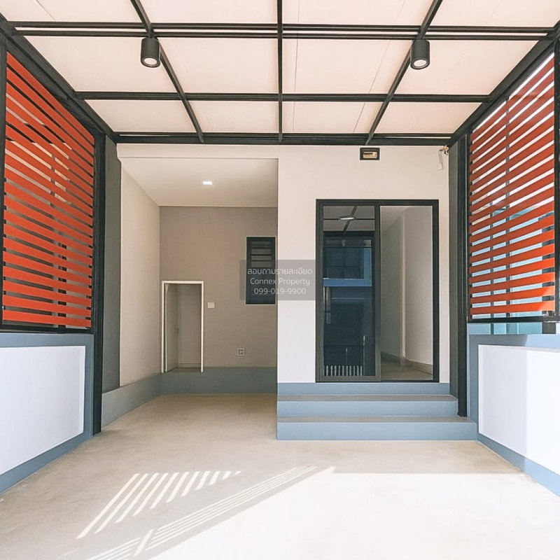 Townhouses for sale : For Sale Townhouse/Townhome  , The Thamm 2 Onnut - Motorway , newly renovated , Lat Krabang , Lat Krabang , Bangkok , CX-140310 ✅ Live chat with us ADD LINE @connexproperty ✅