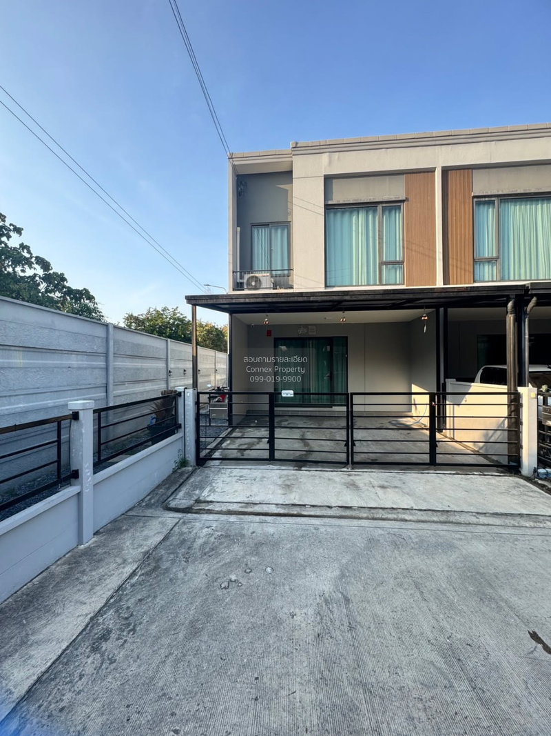 Townhouses for sale : For Sale Townhouse/Townhome  , Pleno Petchkasem-Sai 4 , corner unit , Om Noi , Krathum Baen , Samut Sakhon , CX-143472 ✅ Live chat with us ADD LINE @connexproperty ✅