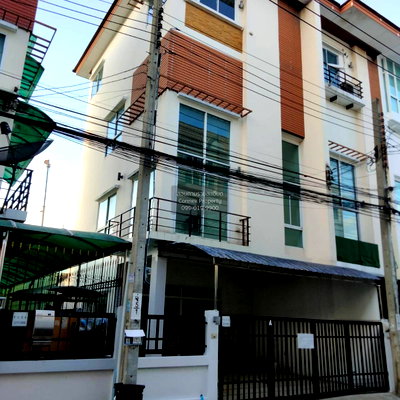 ทาวน์โฮม วิทยาลัยเทคนิคการสัตวแพทย์ : ขายทาวน์เฮ้าส์/ทาวน์โฮม  เดอะ พาร์ค ลาดพร้าว - วังหิน 76 รีโนเวทใหม่ ลาดพร้าว เขต ลาดพร้าว กรุงเทพ CX-136708 ✅ ทักไลน์ @connexproperty ตอบทันที ทีมงานมืออาชีพ ✅