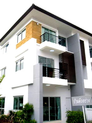 Townhouses for sale Bangkok : For Sale Townhouse/Townhome  , My Place Onnuch 17 , Suan Luang , Suan Luang , Bangkok , CX-139072 ✅ Live chat with us ADD LINE @connexproperty ✅