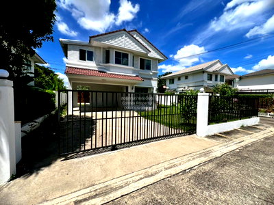 Houses for sale Nonthaburi : For Sale House , Pruklada Wongwaen - Rattanathibet , nice view , wide frontage , MRT-Talad Bang Yai , Bang Mae Nang , Bang Yai , Nonthaburi , CX-132976 ✅ Live chat with us ADD LINE @connexproperty ✅