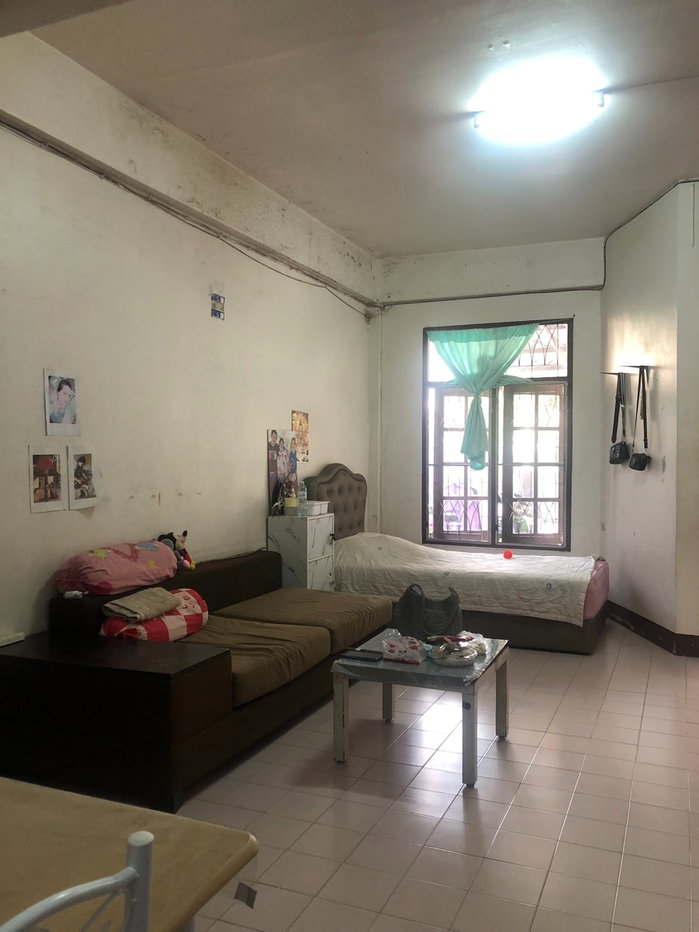 picture Townhouse for Sale in Moo Baan U Charoen (Phahonyothin 50)  Land size: 29 sq.wah (corner unit) 2 bedrooms, 2 bathrooms Good price – negotiable - 8/14