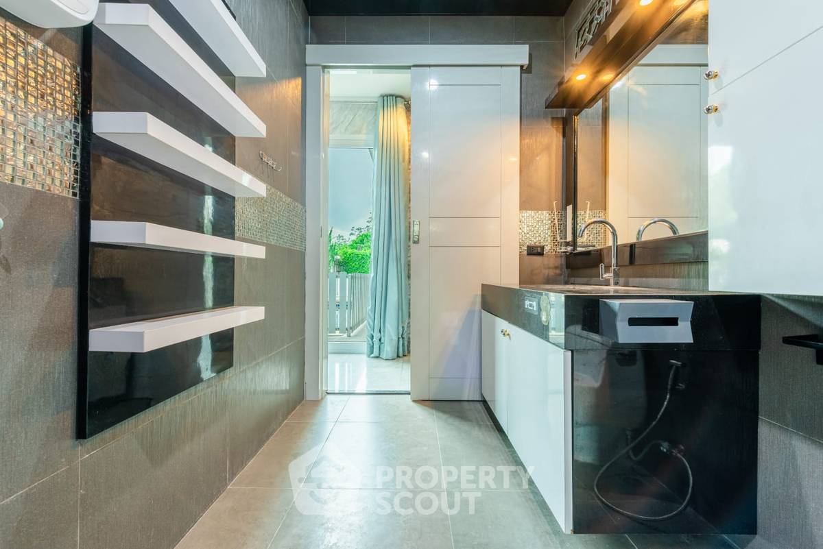 รูป ขายวิลล่า 4 ห้องนอน Mountain Village 1 นาจอมเทียน พัทยา (ID 2645092) - รูปที่ 42/47