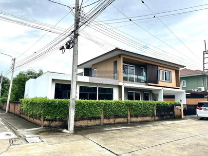 ขายบ้าน  โกลเด้น วิลเลจ อ่อนนุช-พัฒนาการ ห้องมุม ARL-บ้านทับช้าง ประเวศ เขต ประเวศ กรุงเทพ CX-128872 ✅ ทักไลน์ @connexproperty ตอบทันที ทีมงานมืออาชีพ ✅