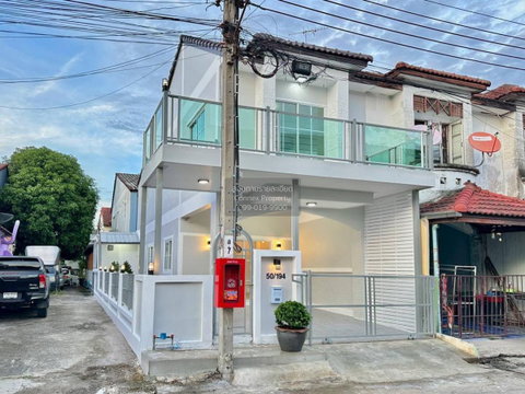ขายทาวน์เฮ้าส์/ทาวน์โฮม นันทิชา 3/8 หน้ากว้าง ไทรน้อย ไทรน้อย นนทบุรี CX-124460 ✅ ทักไลน์ @connexproperty ตอบทันที ทีมงานมืออาชีพ ✅