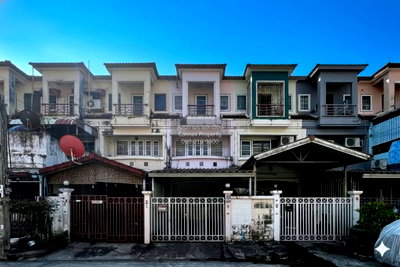 Townhouses for sale Bangkok : For Sale Townhouse/Townhome  , Baan Nisa , Nong Khaem , Nong Khaem , Bangkok , CX-142489 ✅ Live chat with us ADD LINE @connexproperty ✅