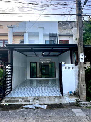 Townhouses for sale : For Sale Townhouse/Townhome  , Baan Busakorn-Rattiya , newly renovated , MRT-Khong Bang Phai , Bang Bua Thong , Bang Bua Thong , Nonthaburi , CX-136949 ✅ Live chat with us ADD LINE @connexproperty ✅