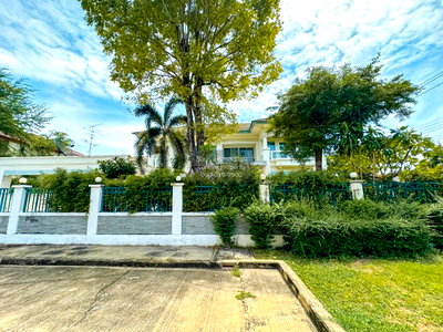Houses for sale Nonthaburi : For Sale House , Maneeya Masterpiece Rattanathibet , MRT-Sai Ma , Sai Ma , Mueang Nonthaburi , Nonthaburi , CX-127868 ✅ Live chat with us ADD LINE @connexproperty ✅
